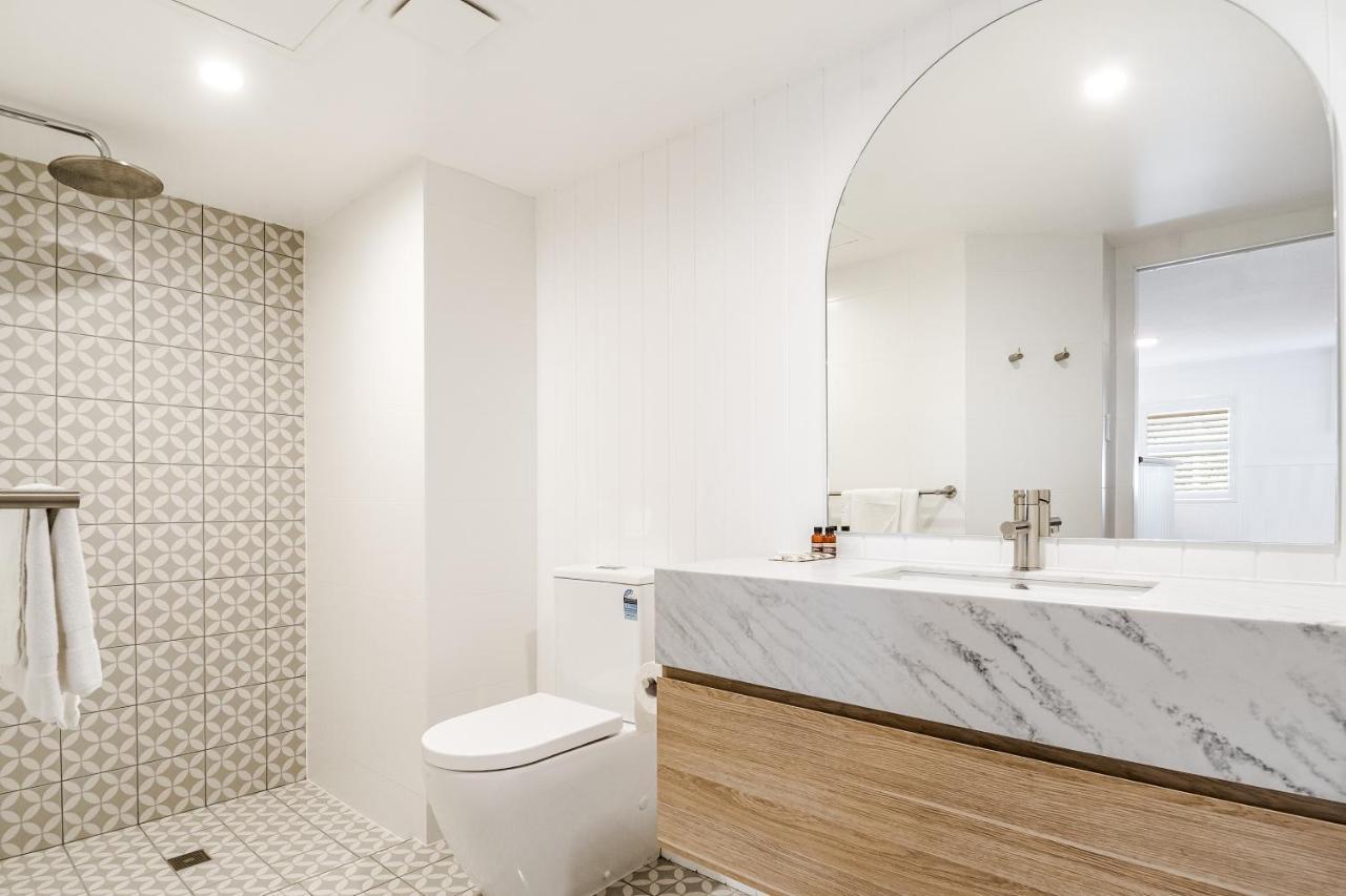 Beaches Apartments خليج بيرون المظهر الخارجي الصورة