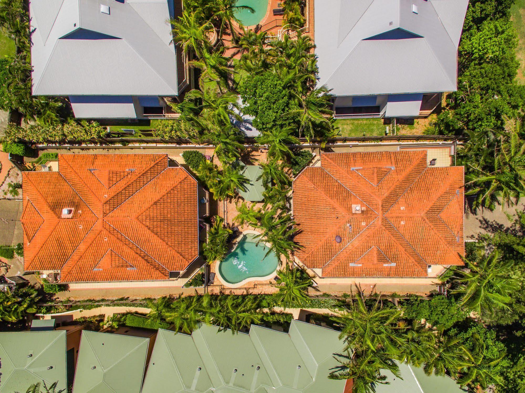Beaches Apartments خليج بيرون المظهر الخارجي الصورة