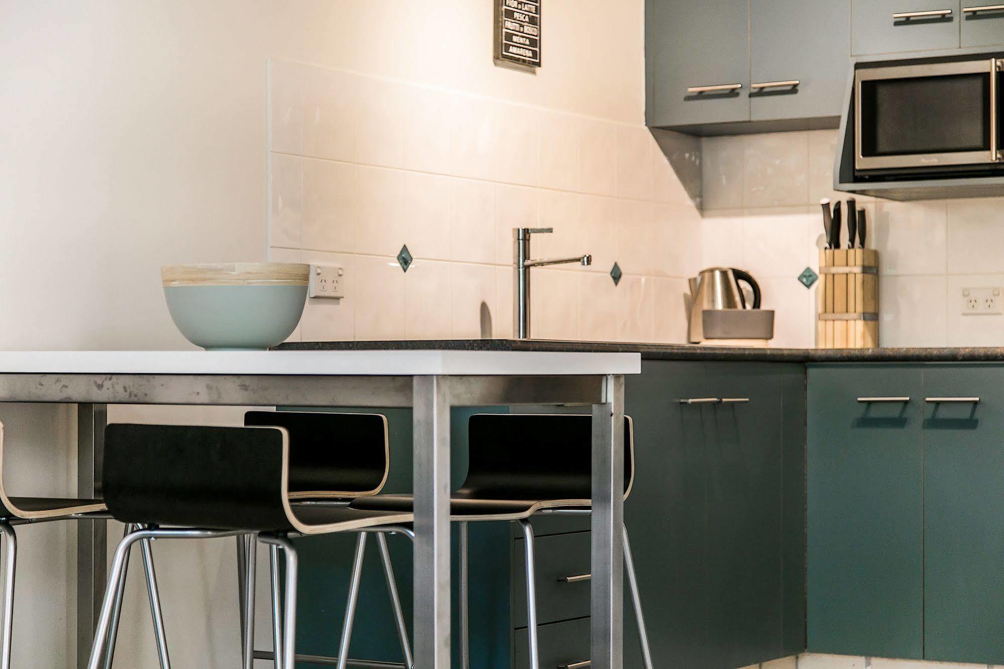 Beaches Apartments خليج بيرون المظهر الخارجي الصورة